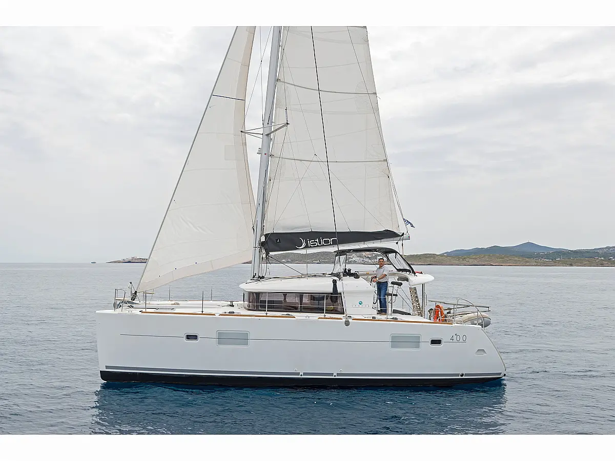 Lagoon 400S2