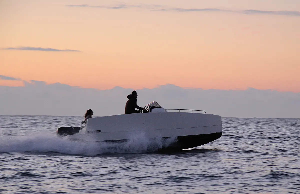 Nuva M6 Open - 